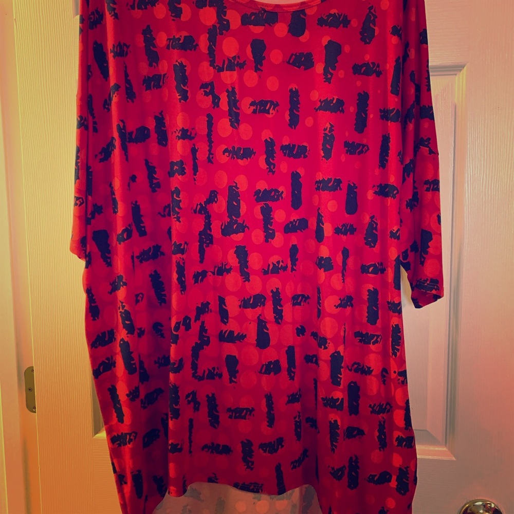 Top - Picture 1 of 2